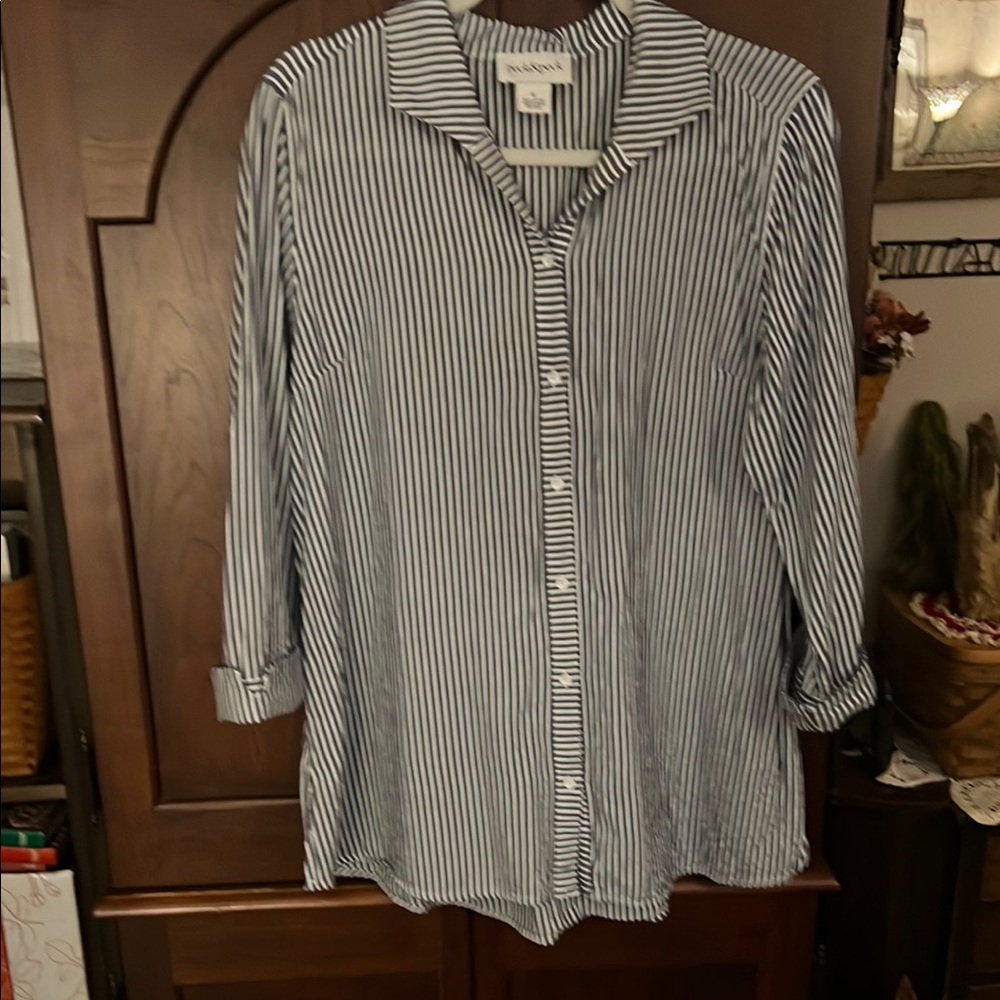 Peck & Peck Blue and White Striped Button-Up Shirt with cute back detail